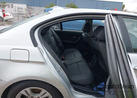 2008 BMW 328I z USA, uszkodzony, nr VIN WBAVA37538NL18468